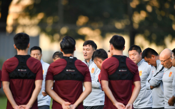  罗德兹保级关键战爆发，全员众志成城拼下救命三分